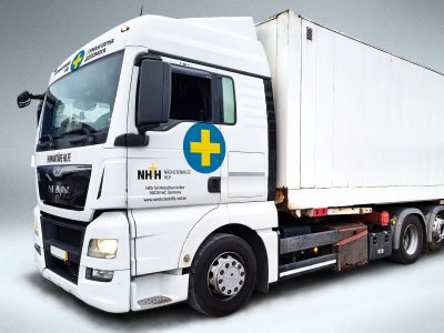 Fahrzeuggestaltung und Logo von Studio2